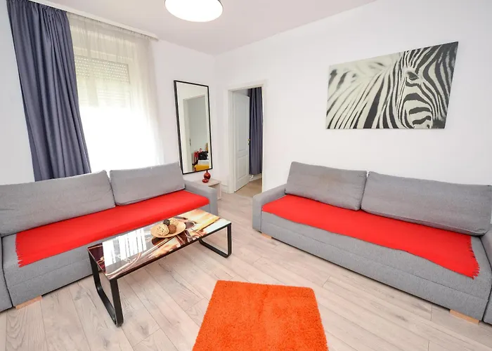 Unirii - Old Town * Bucureşti